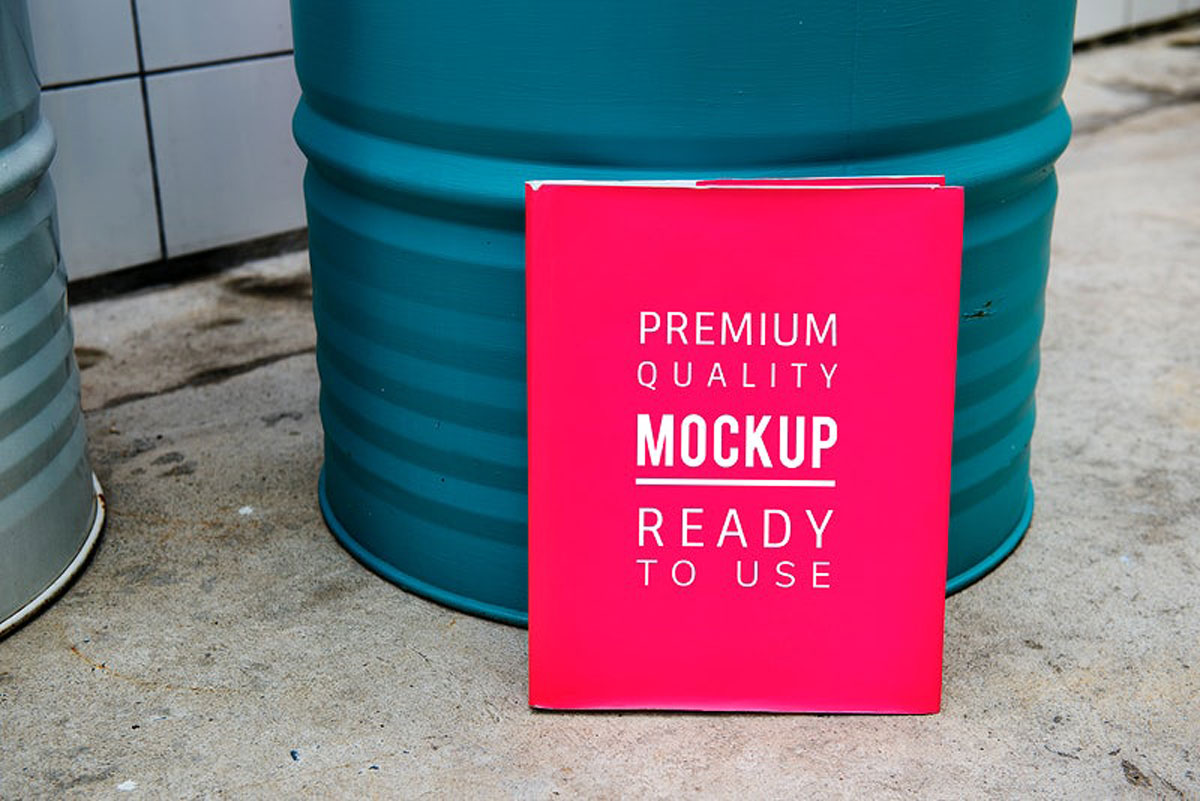 Mockup design space on paper board - 296013